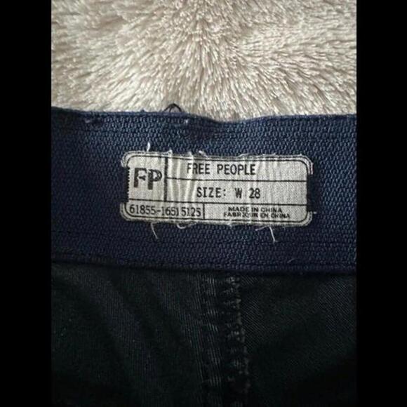 Free People High-Rise Jeans - Size 28 - Picture 2 of 3